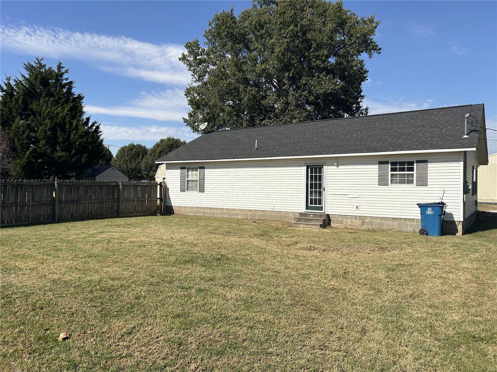 Holcomb, MO 63852,403 McCausland
