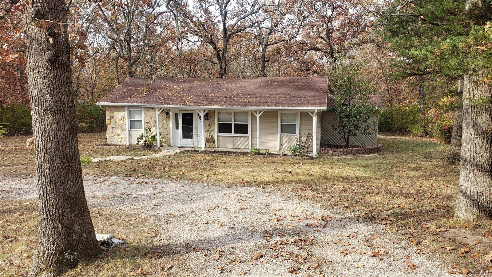 Cuba, MO 65453,105 Hickory DR