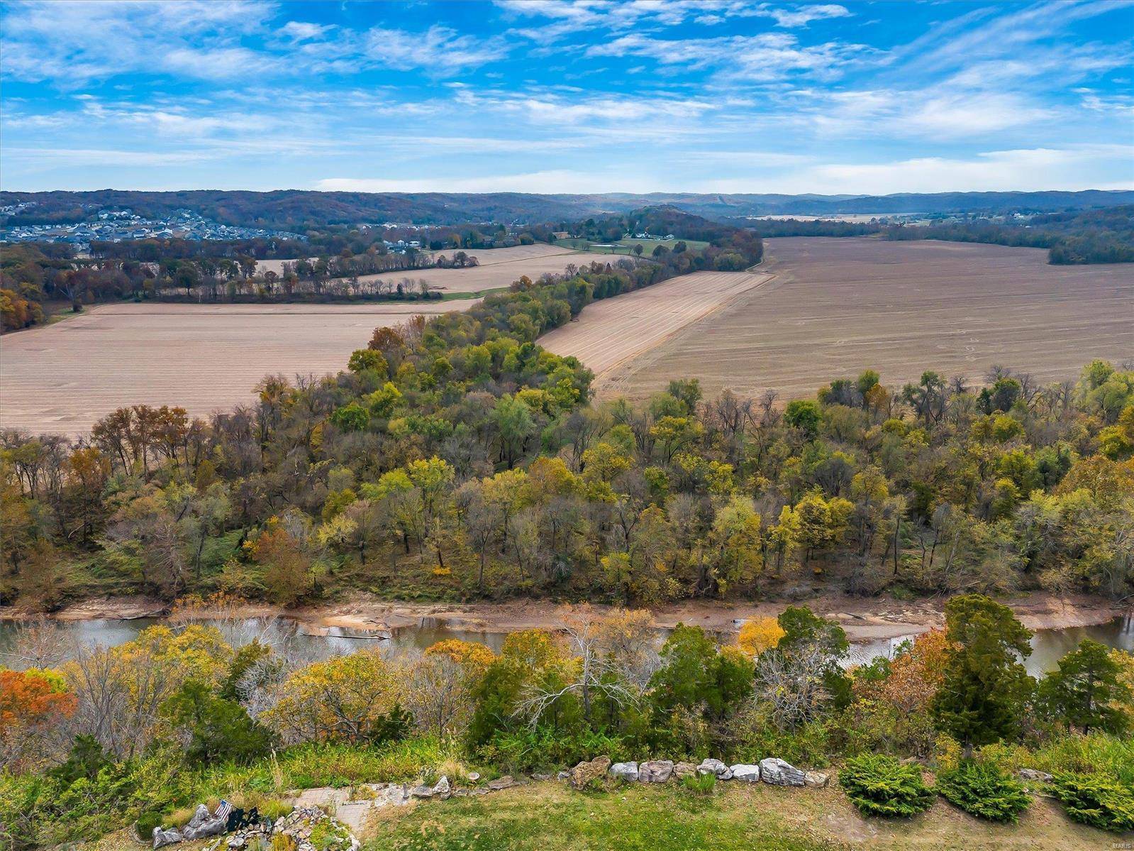 Eureka, MO 63025,604 Bluffs View CT