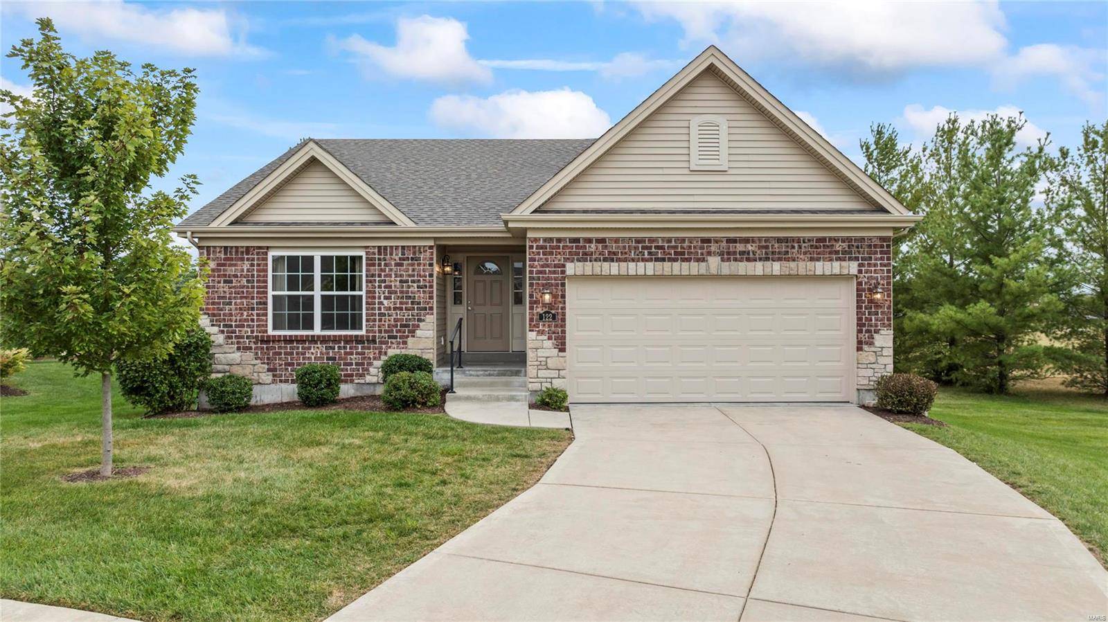 Wentzville, MO 63385,122 Cabot CT