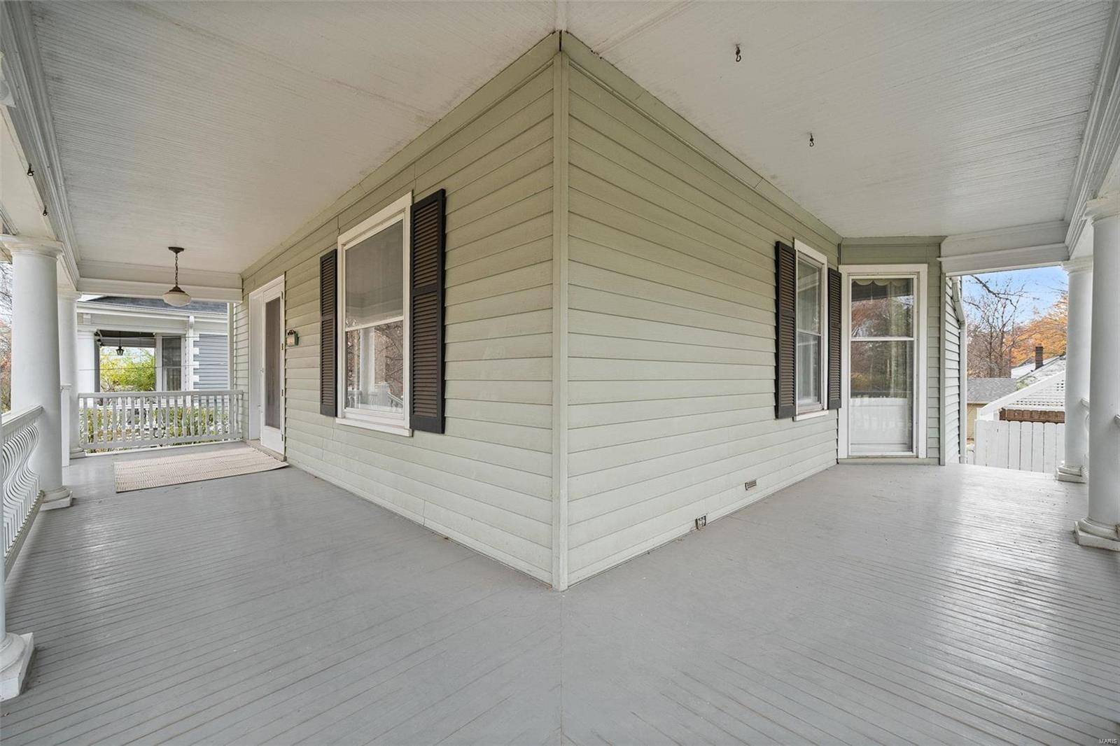 Webster Groves, MO 63119,504 Oakwood AVE