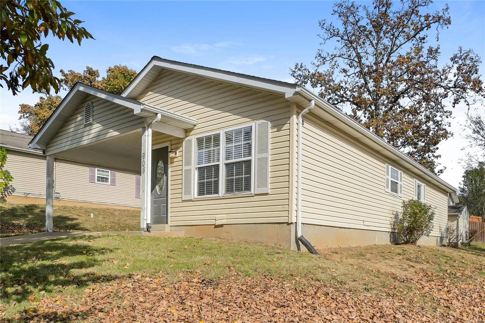 Festus, MO 63028,904 Summit ST