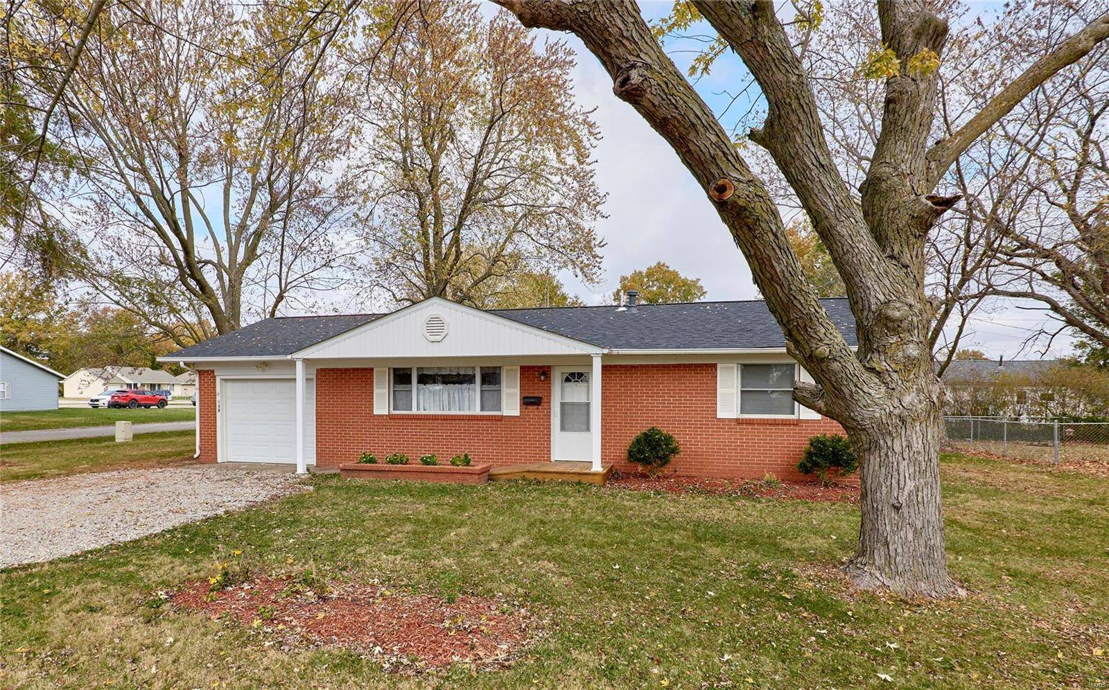 Montgomery City, MO 63361,159 Julie CT