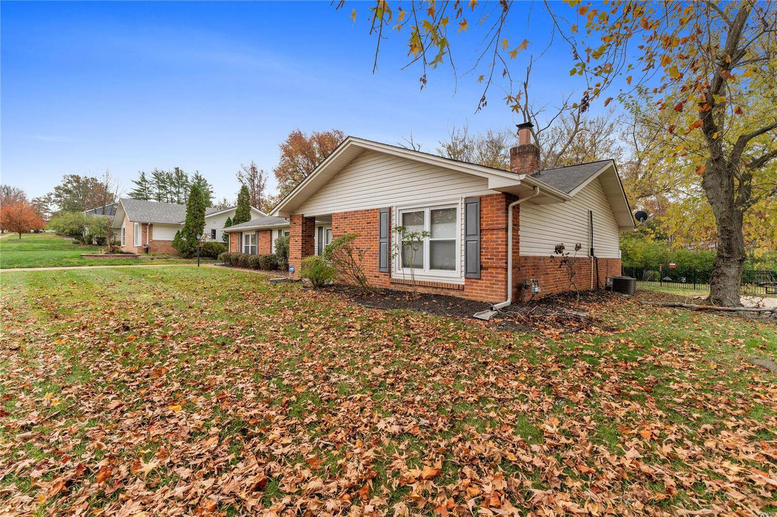 Ballwin, MO 63011,502 Iron Lantern DR