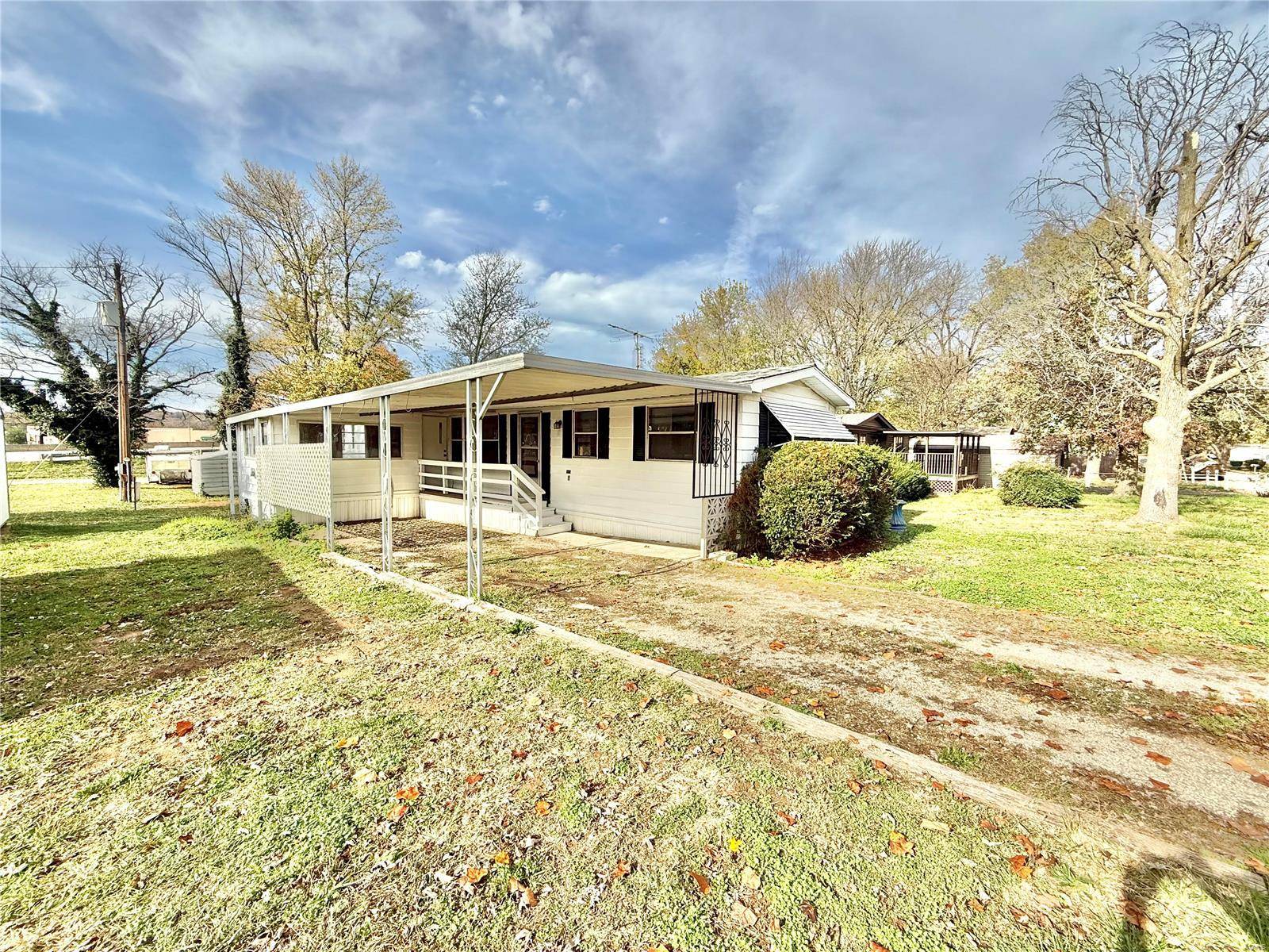 Farmington, MO 63640,905 JUDY DR