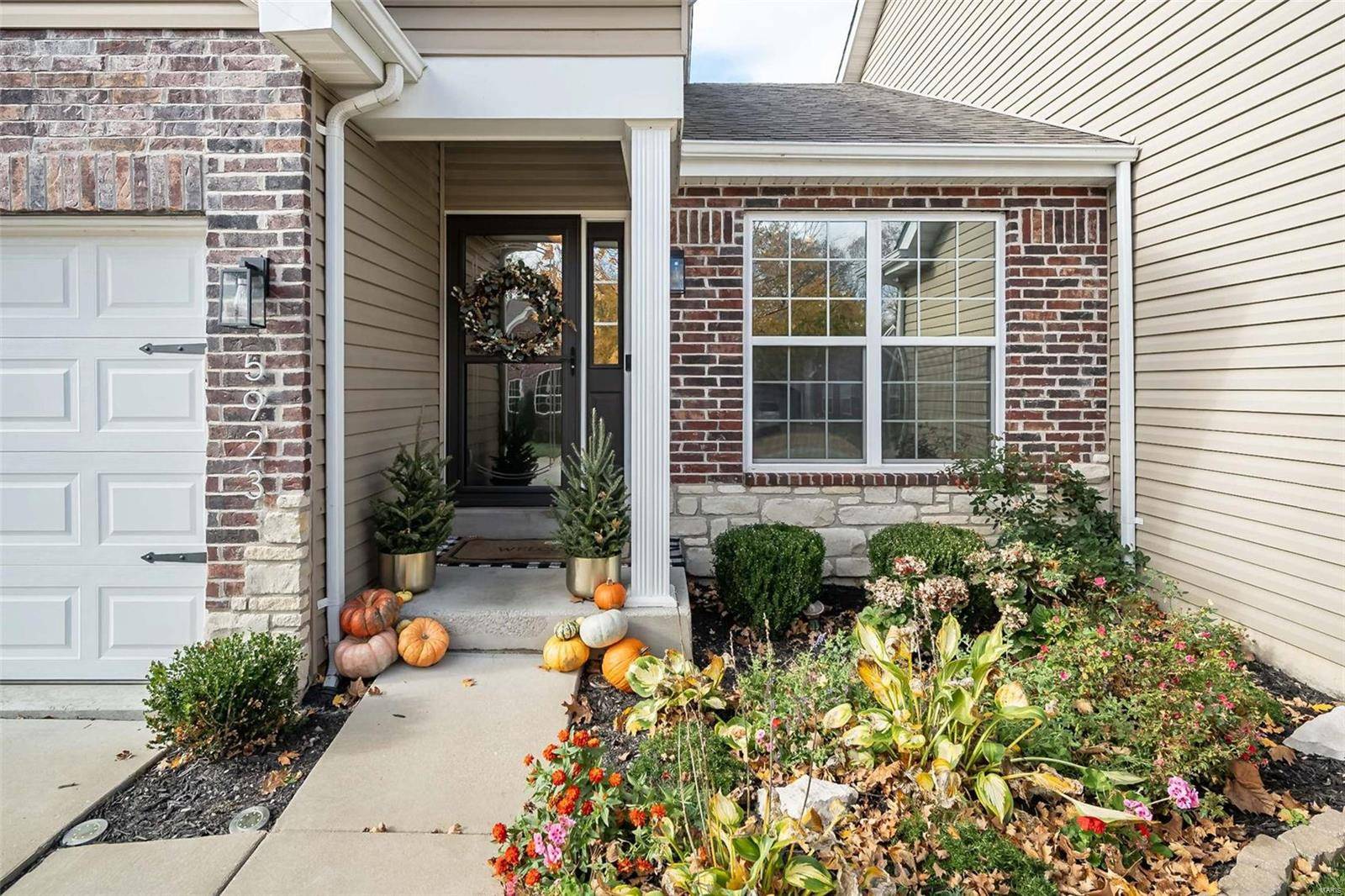 St Louis, MO 63129,5923 Stephanie Green CT