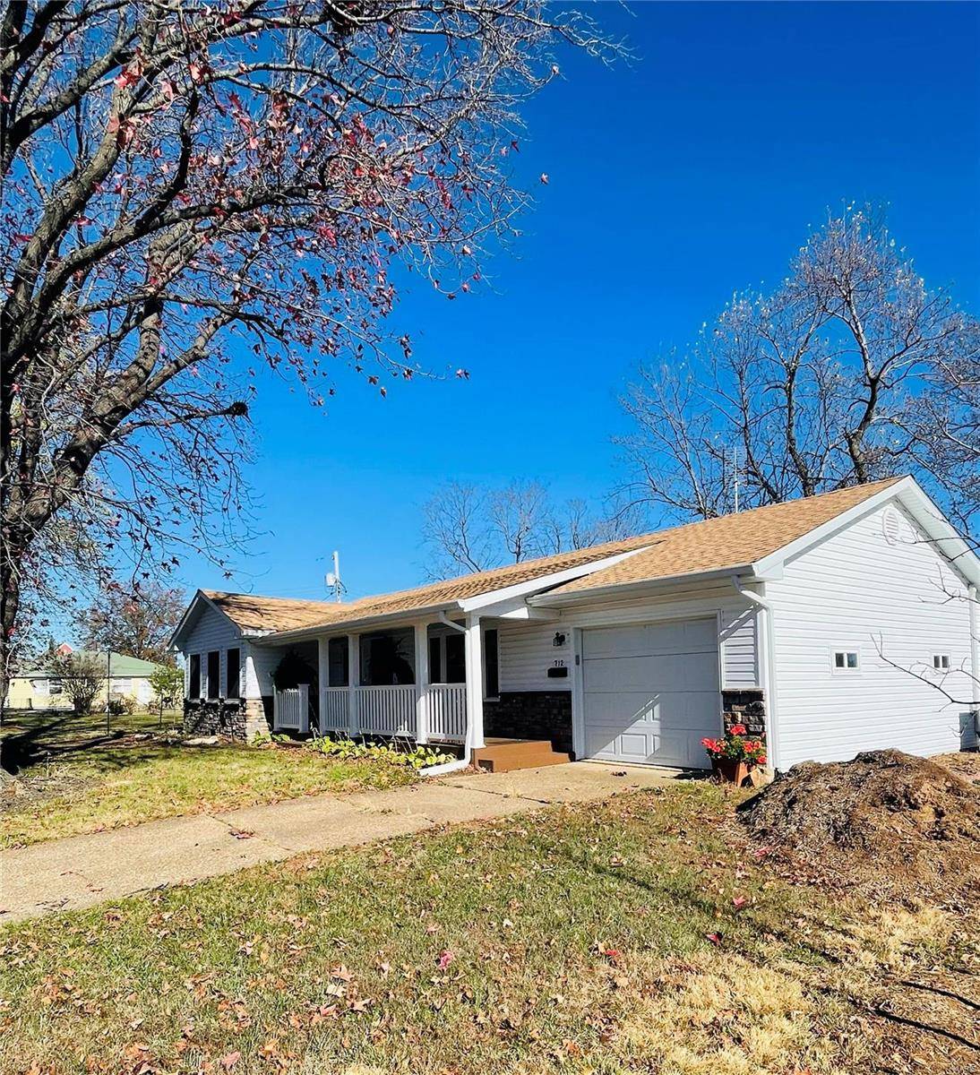 Owensville, MO 65066,712 S 4th Street