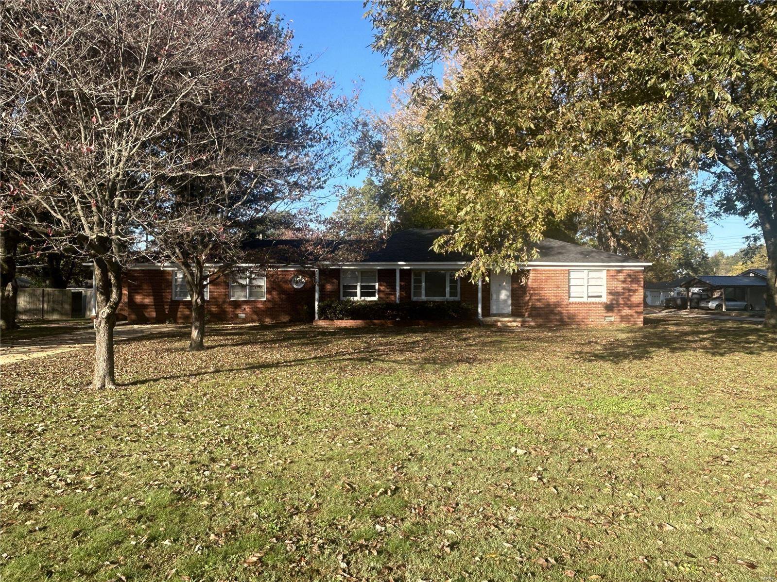 Kennett, MO 63857,215 Homecrest ST