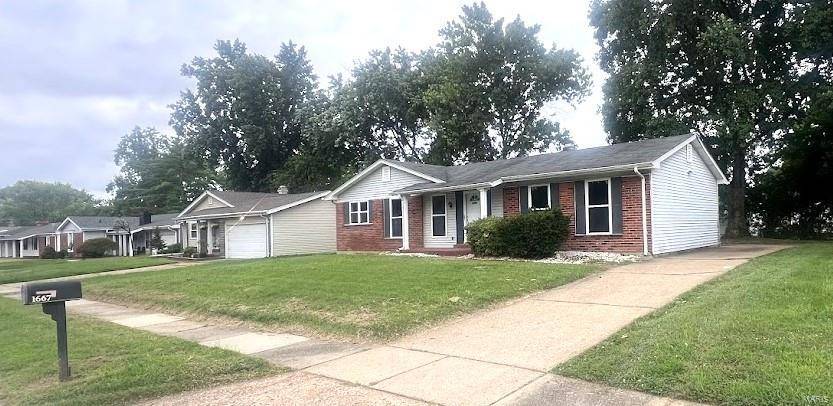 Florissant, MO 63031,1667 Somerset Shire DR