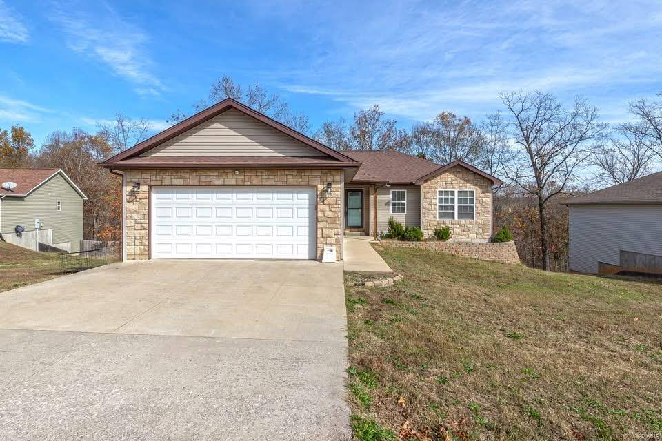 St Robert, MO 65584,16275 Hailey LN