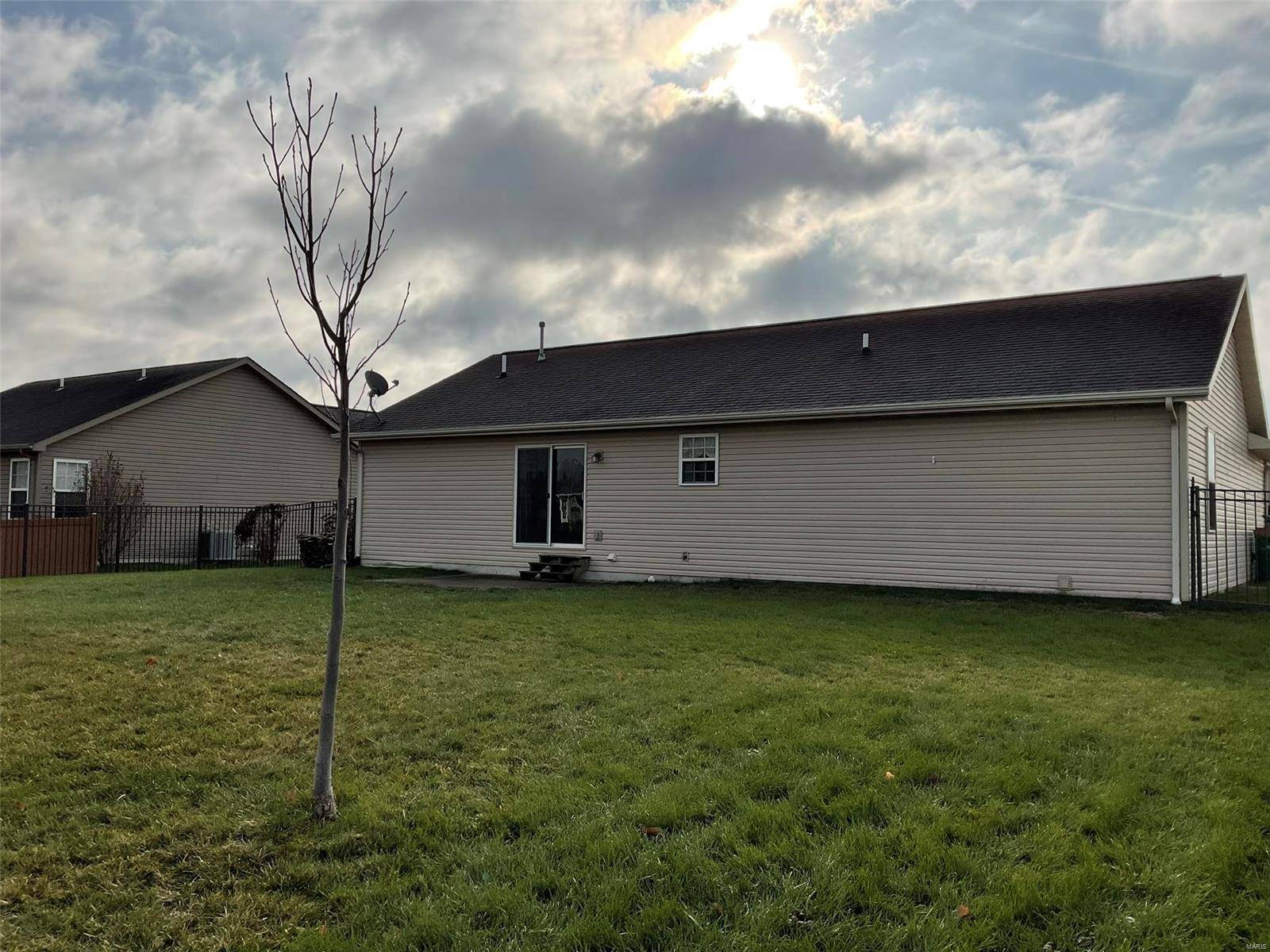 Breese, IL 62230,9935 LIBERTY CT