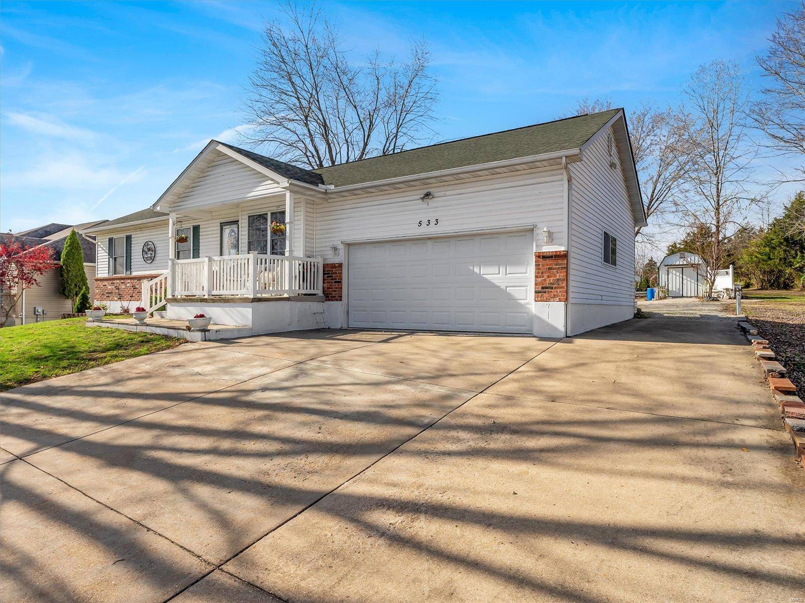 St Clair, MO 63077,533 LAKE SHORE DR