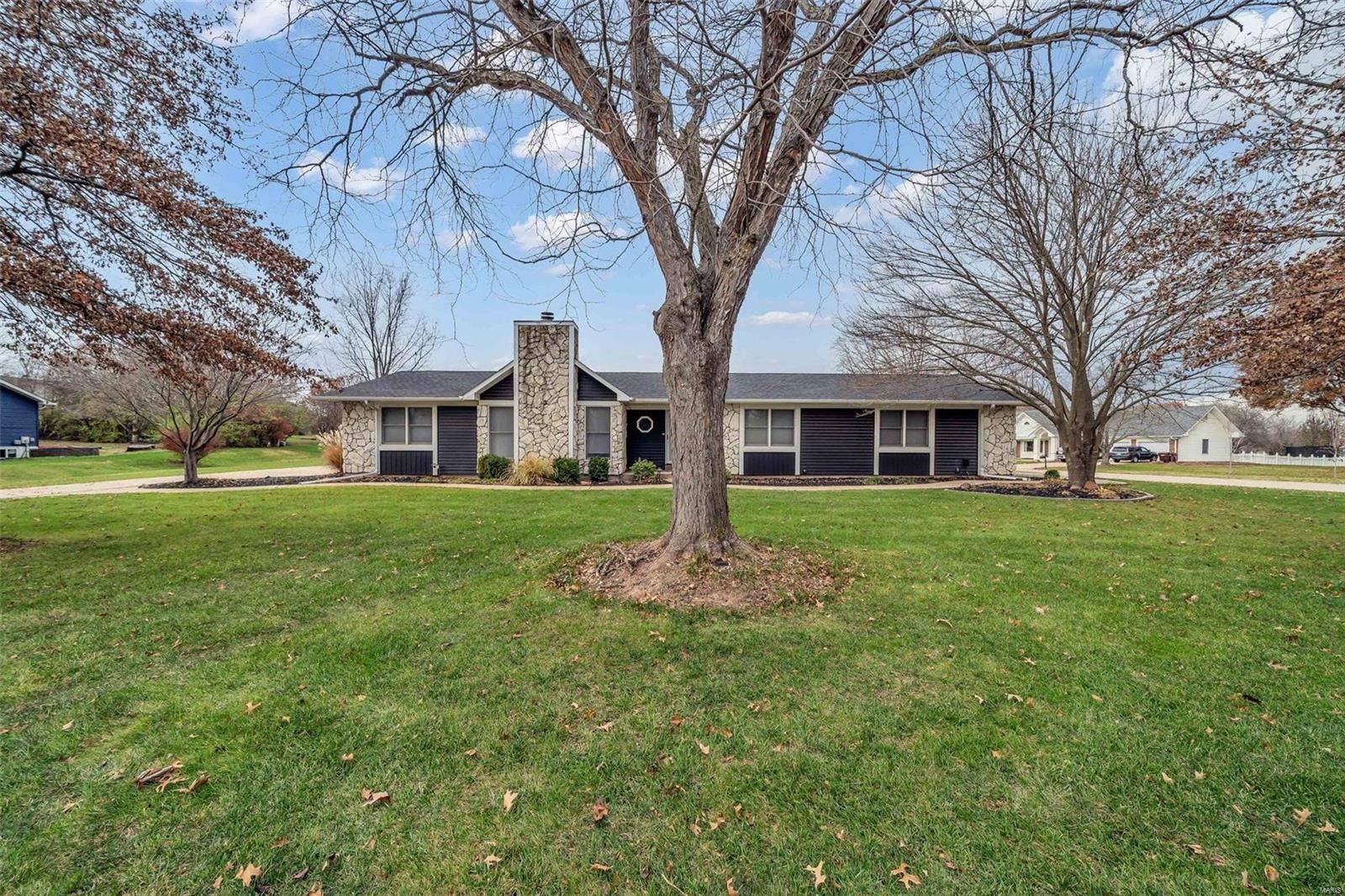 Troy, MO 63379,127 Bluffview DR