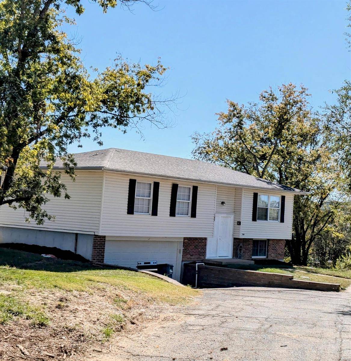 Eureka, MO 63025,142 Shaw DR