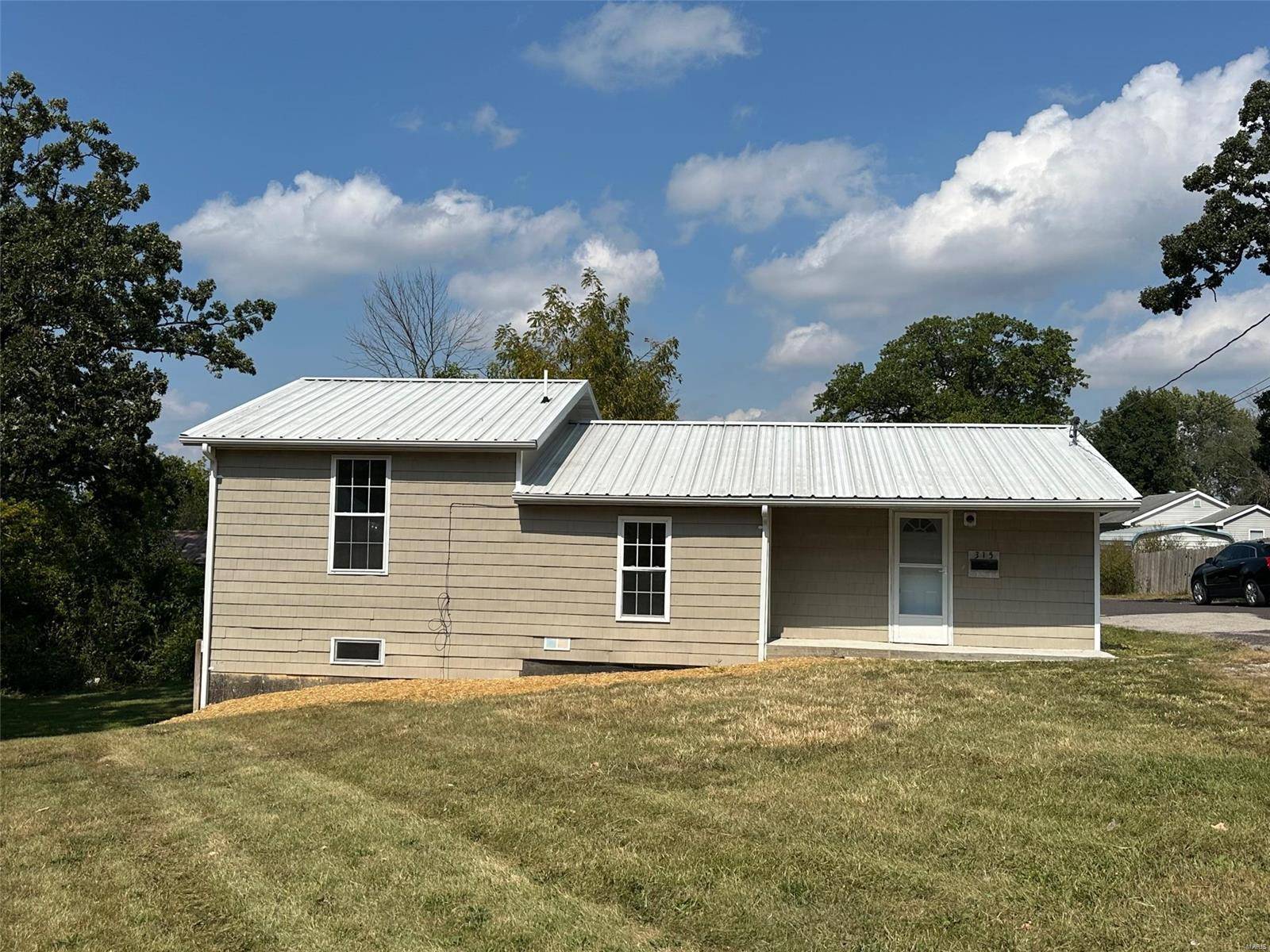 St Clair, MO 63077,315 W Oak ST