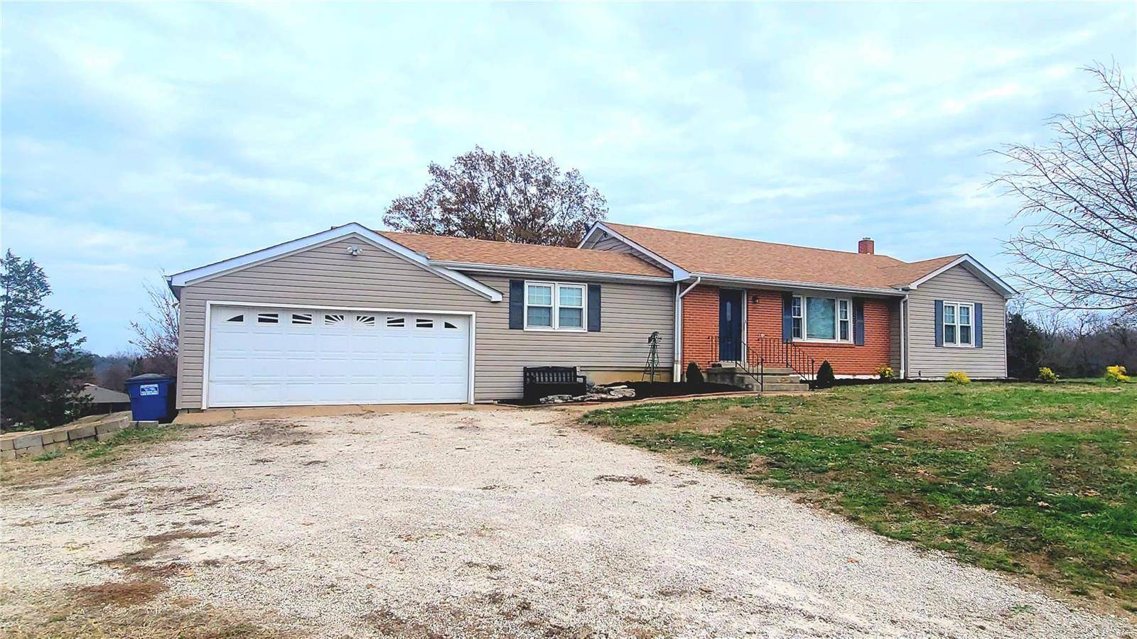 Villa Ridge, MO 63089,4841 Saint Louis Rock RD