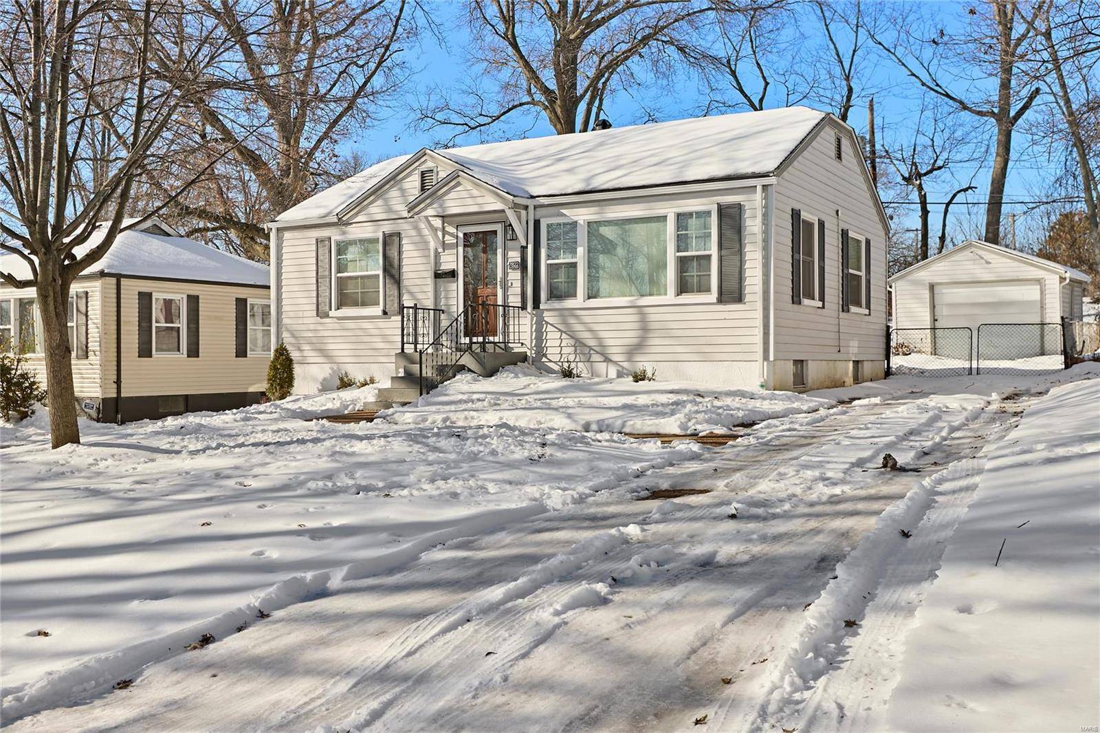 St Louis, MO 63133,7822 Madison DR