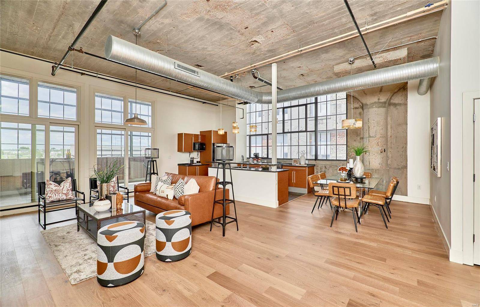 St Louis, MO 63108,4100 Forest Park AVE #424