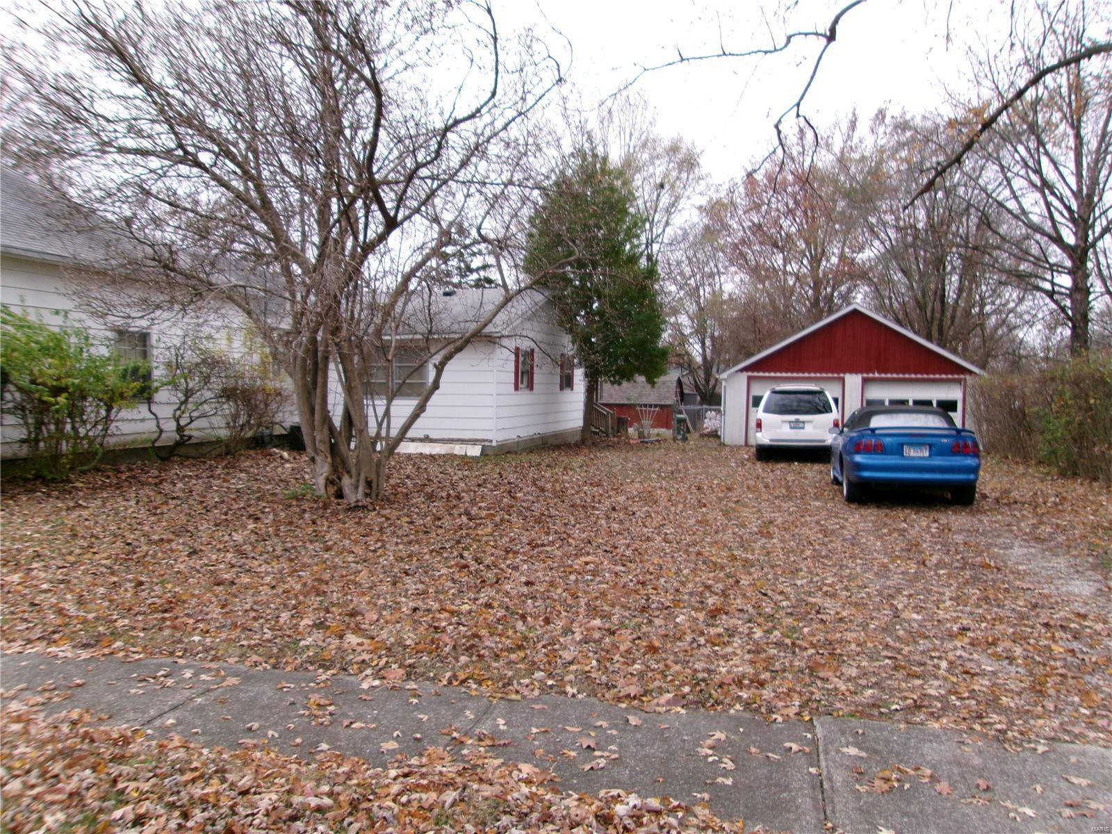 Litchfield, IL 62056,843 S Chestnut ST