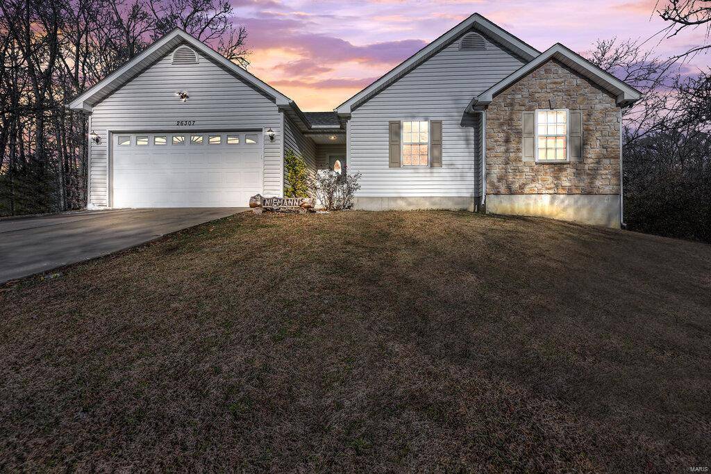 Warrenton, MO 63383,26307 Falling Leaf DR