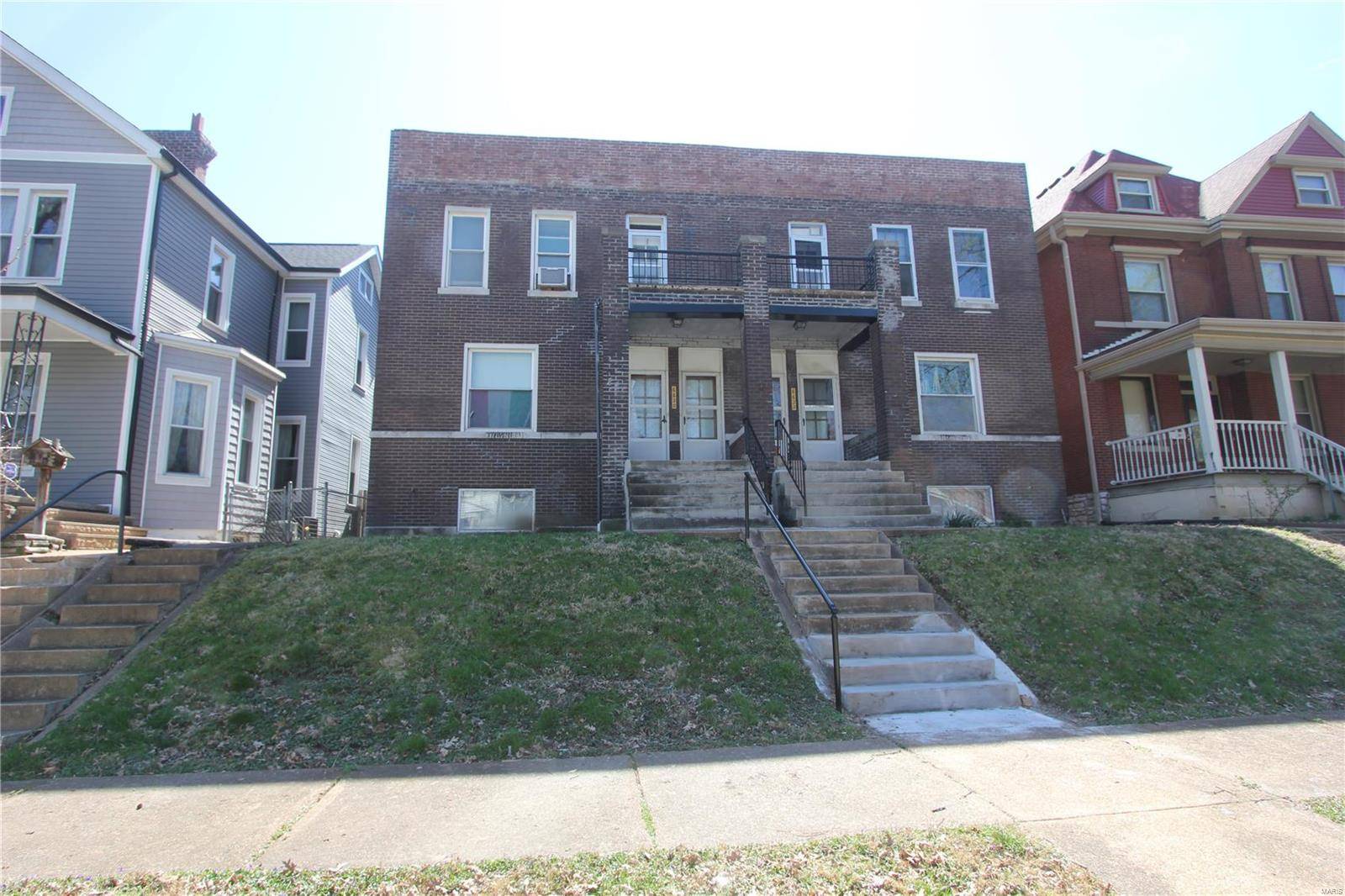 St Louis, MO 63111,6620 Vermont AVE #1st floor