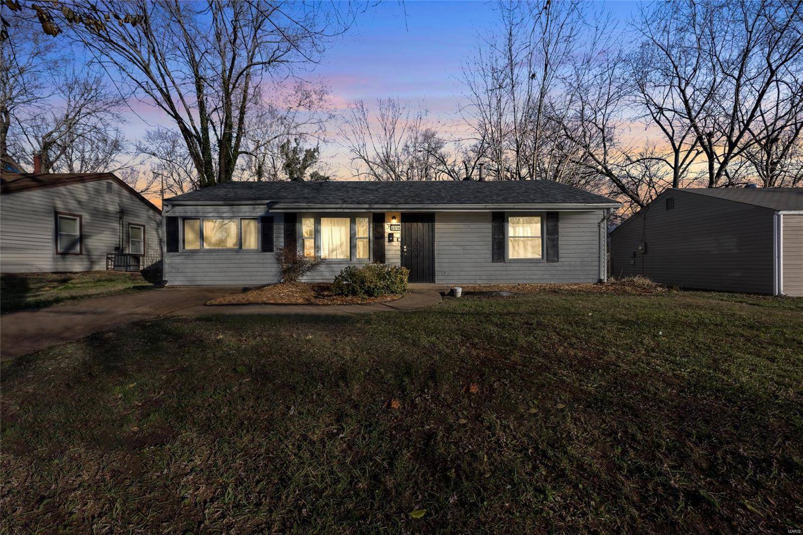 St Louis, MO 63136,9814 Vickie PL