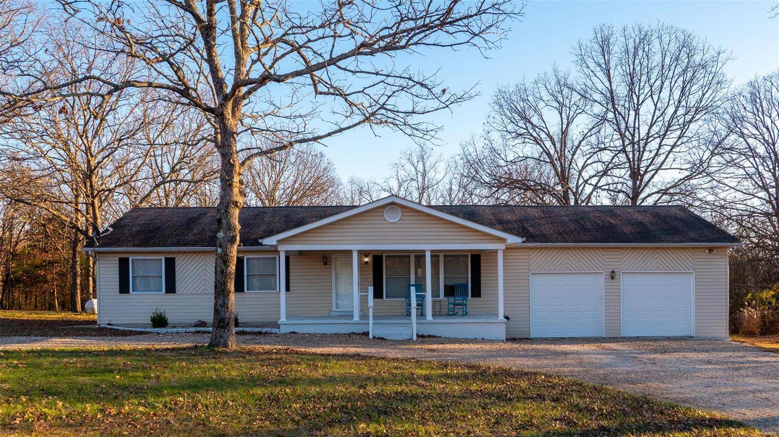 Cuba, MO 65453,24 Indian Hill DR