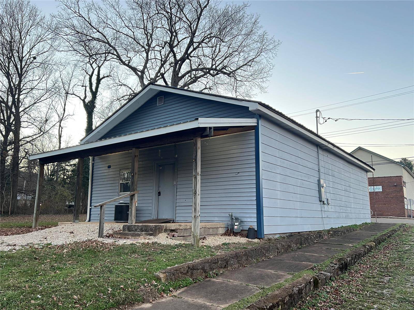 Arcadia, MO 63621,102 S Main