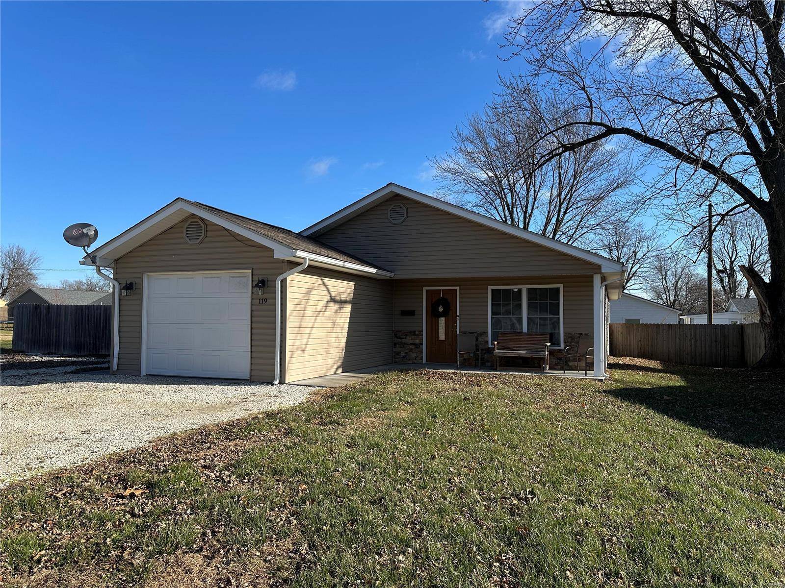 Bowling Green, MO 63334,119 S 15th