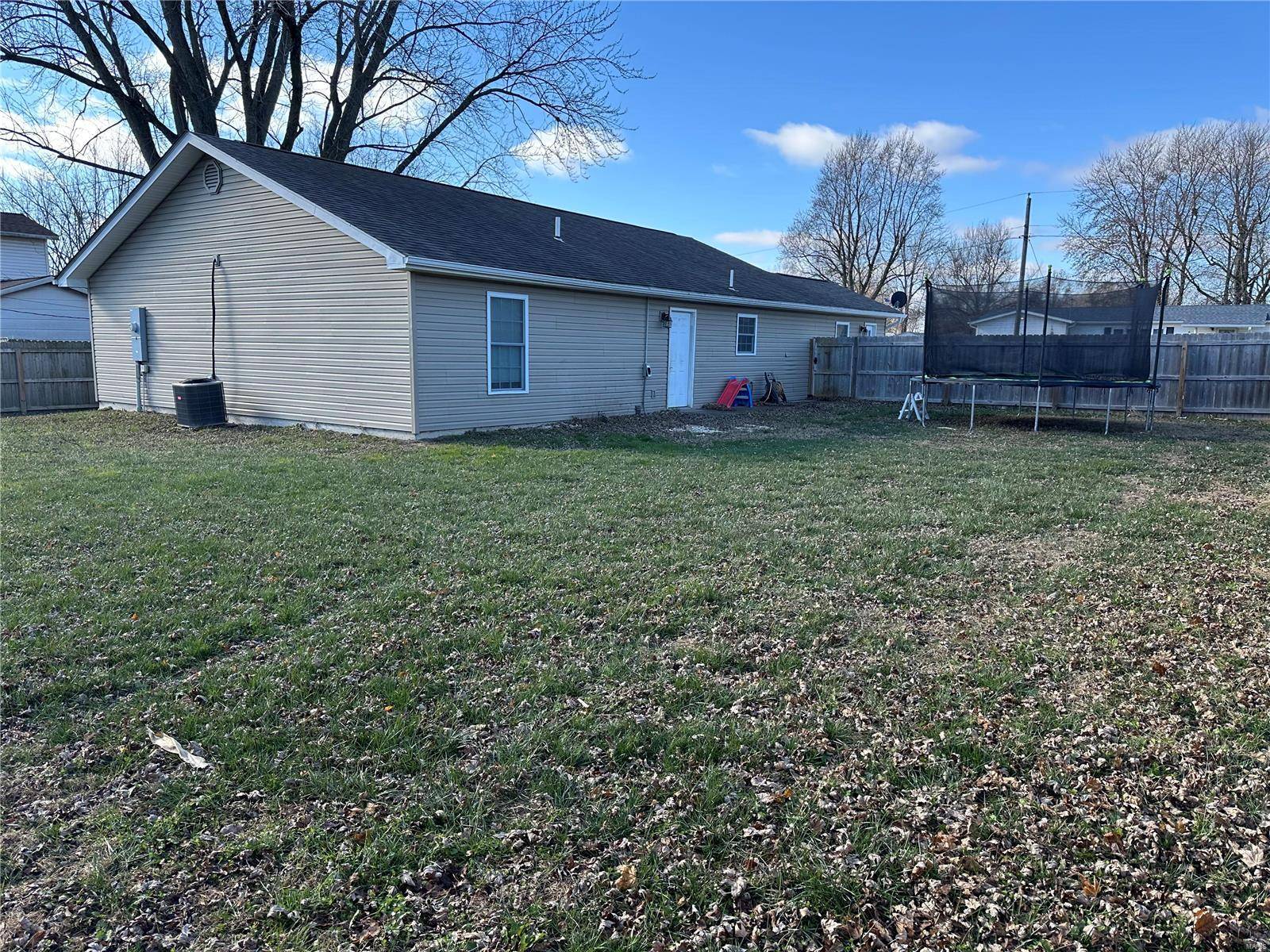 Bowling Green, MO 63334,119 S 15th