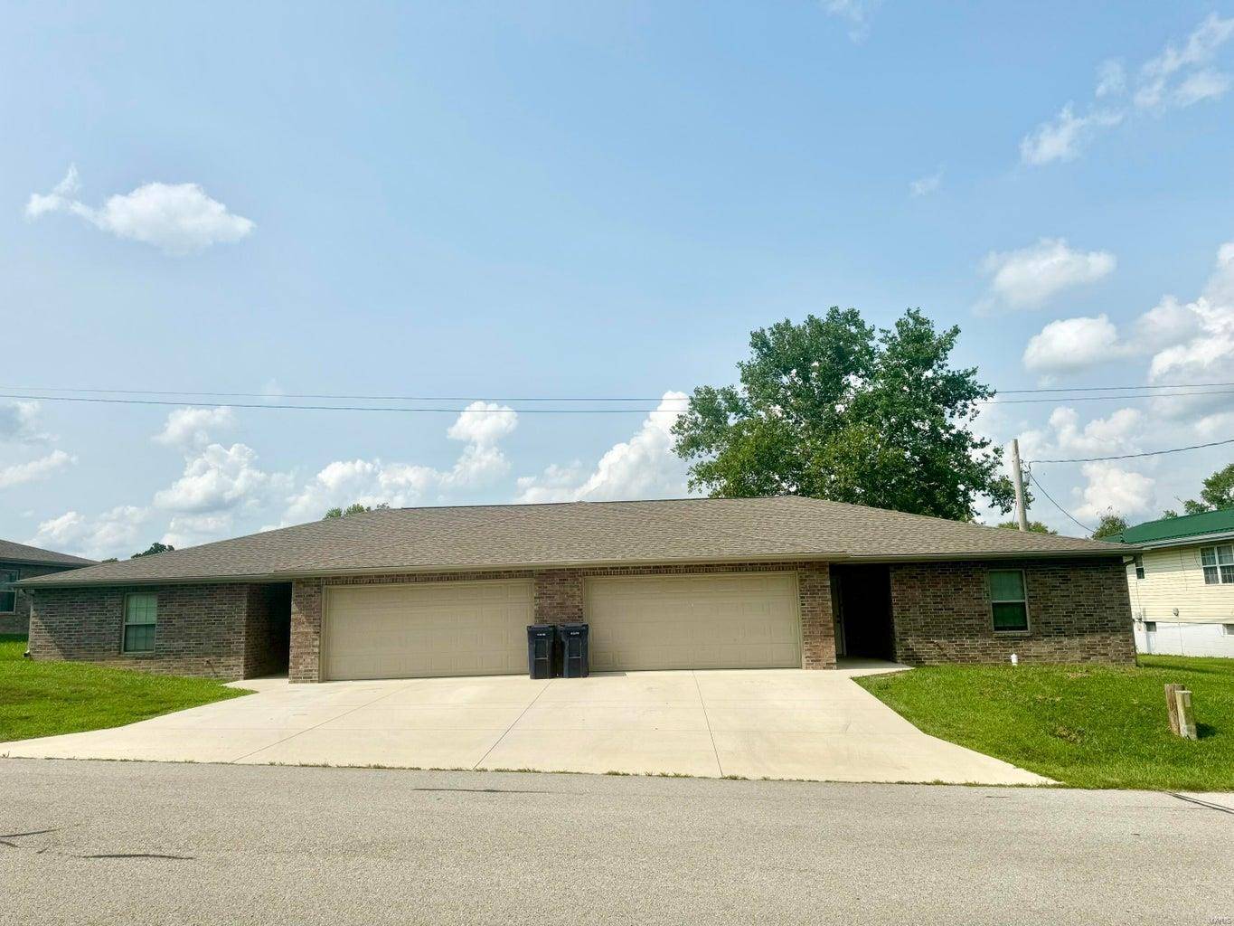 Houston, MO 65483,723 W M- HAWTHORNE ST