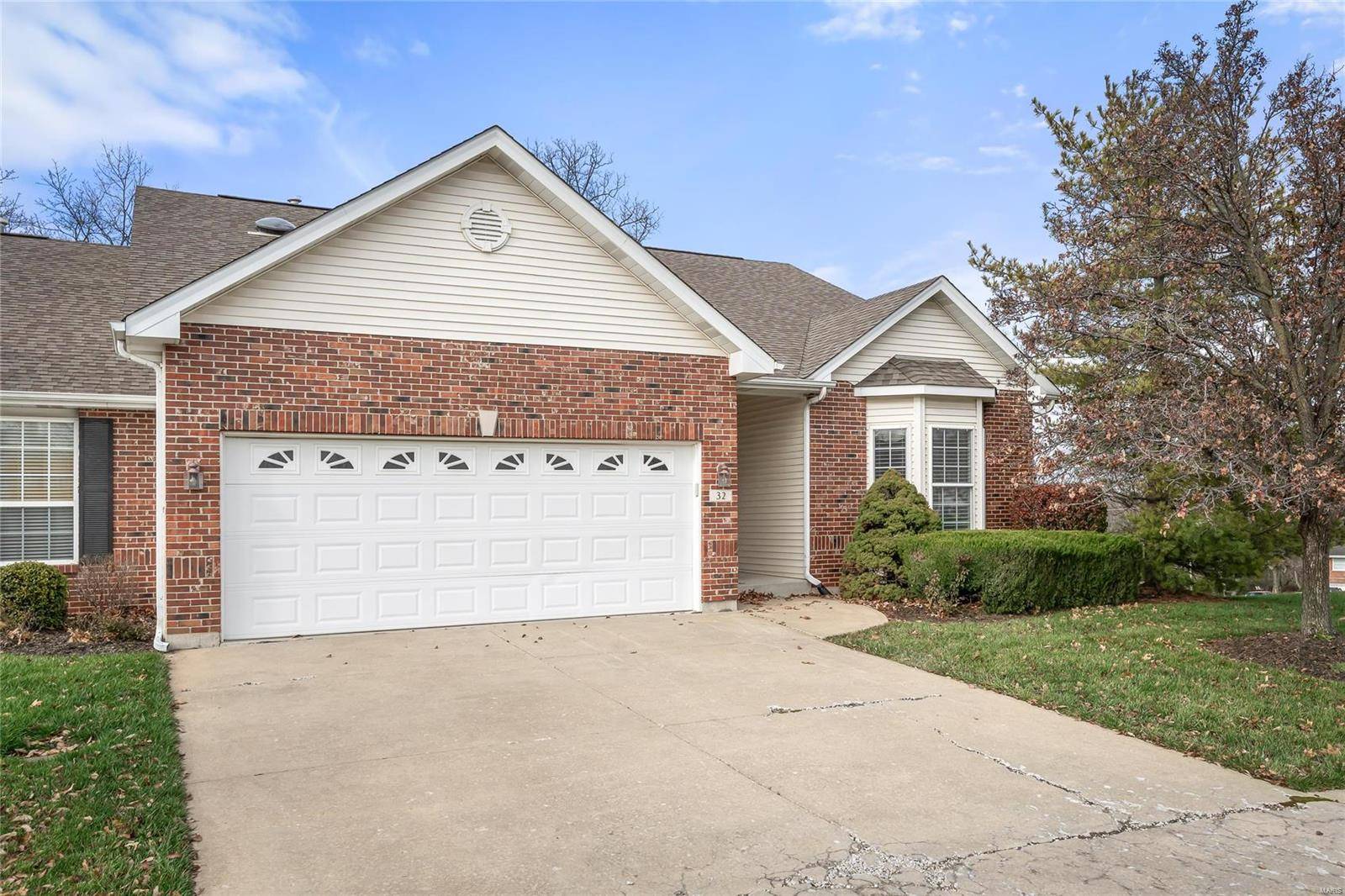 St Peters, MO 63376,32 Gatetower DR #3B