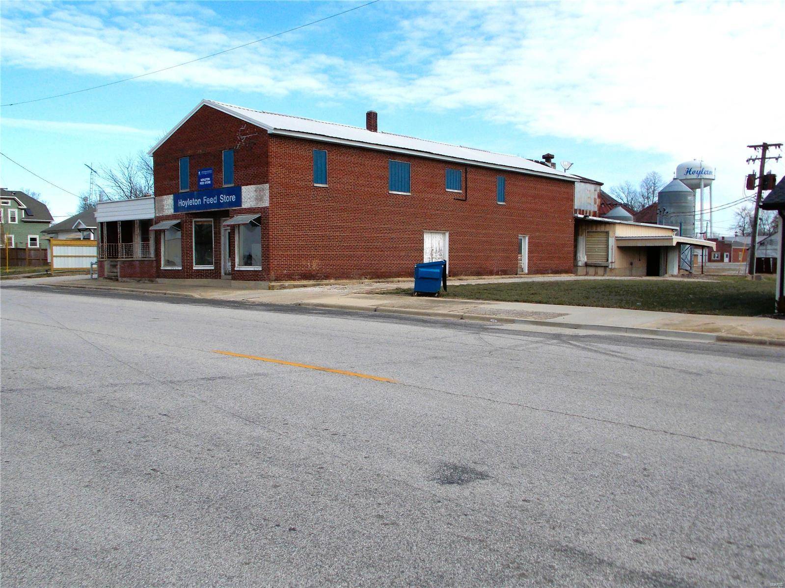 Hoyleton, IL 62803,44 N Main ST