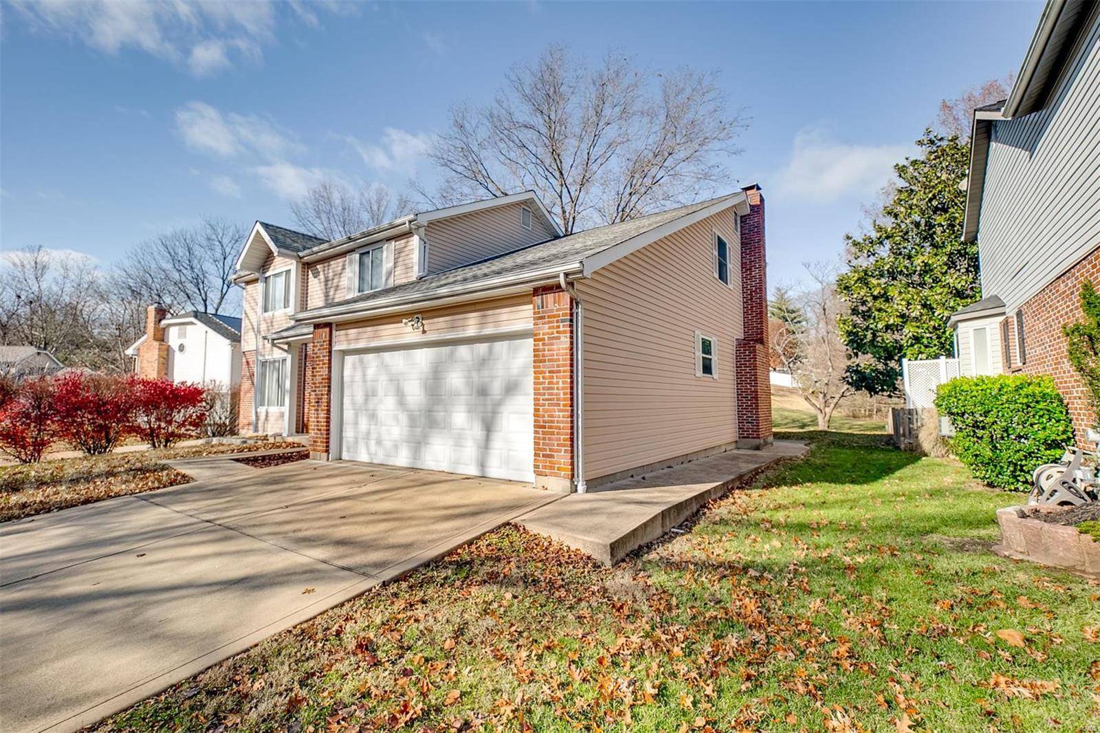 St Louis, MO 63129,3565 Sorrel Tree LN