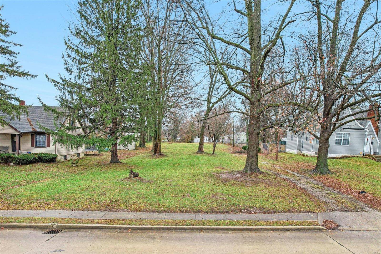 Belleville, IL 62221,1816 E B ST