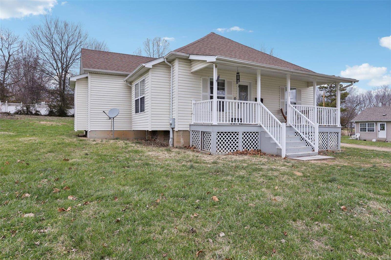 De Soto, MO 63020,1210 S 2nd ST