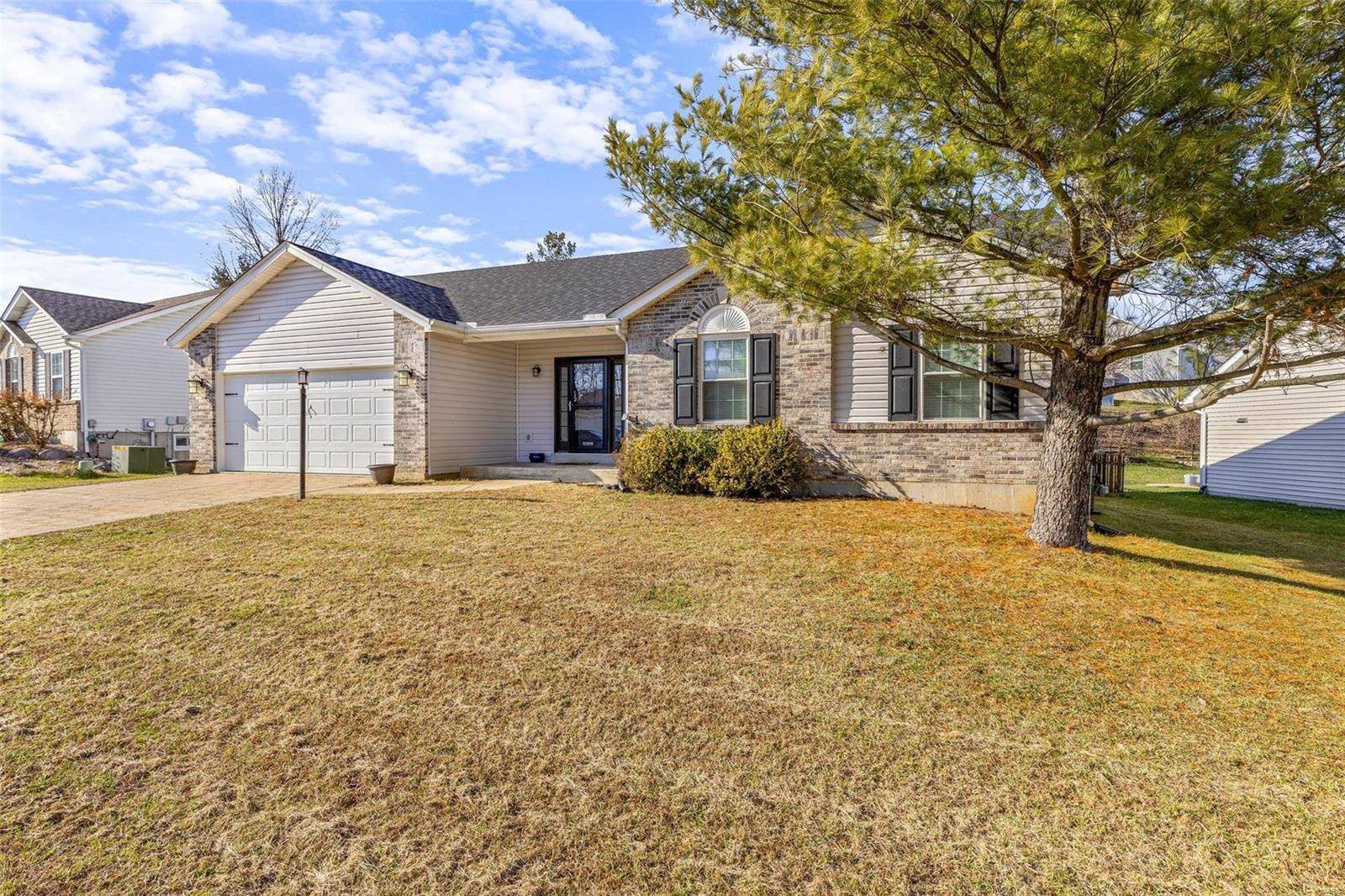 St Charles, MO 63304,1021 Reddington Timbers DR