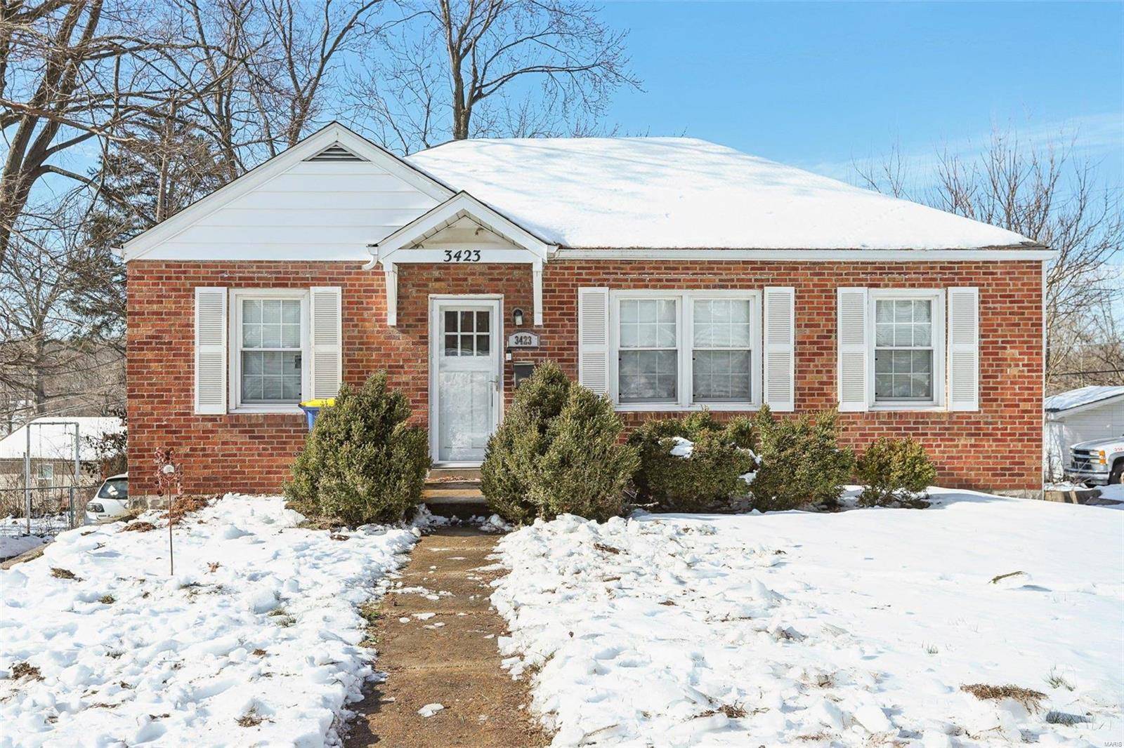 St Ann, MO 63074,3423 Westridge LN
