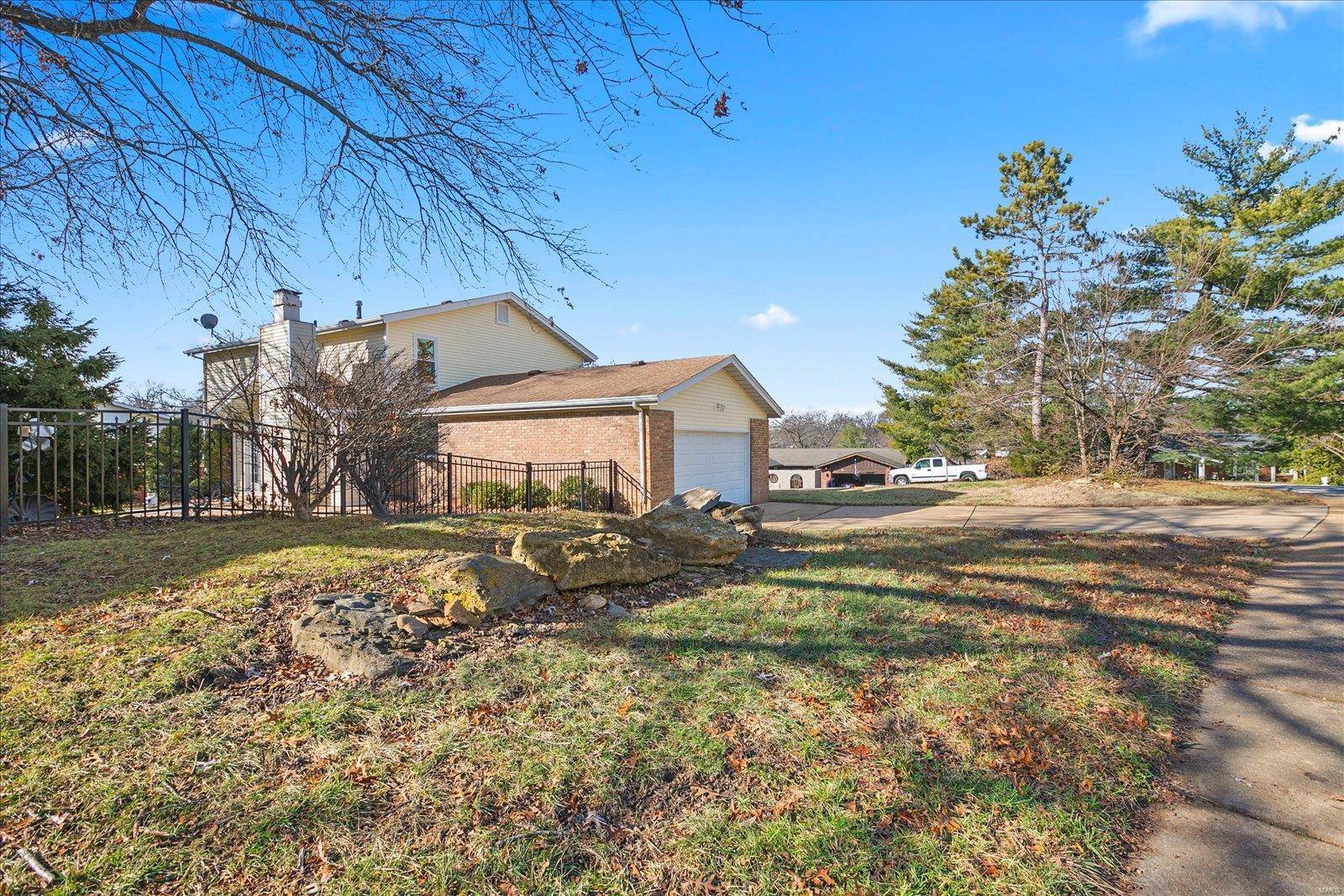 Ballwin, MO 63011,568 Spragues Mill CT