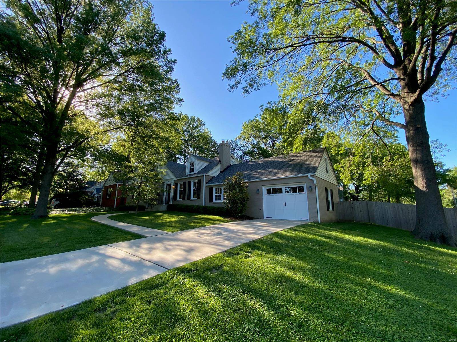 Kirkwood, MO 63122,449 Fairway LN