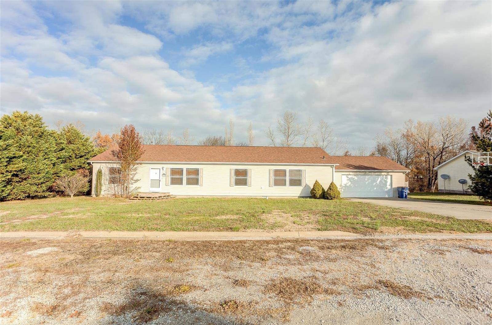 Sparta, IL 62286,321 Sunset DR