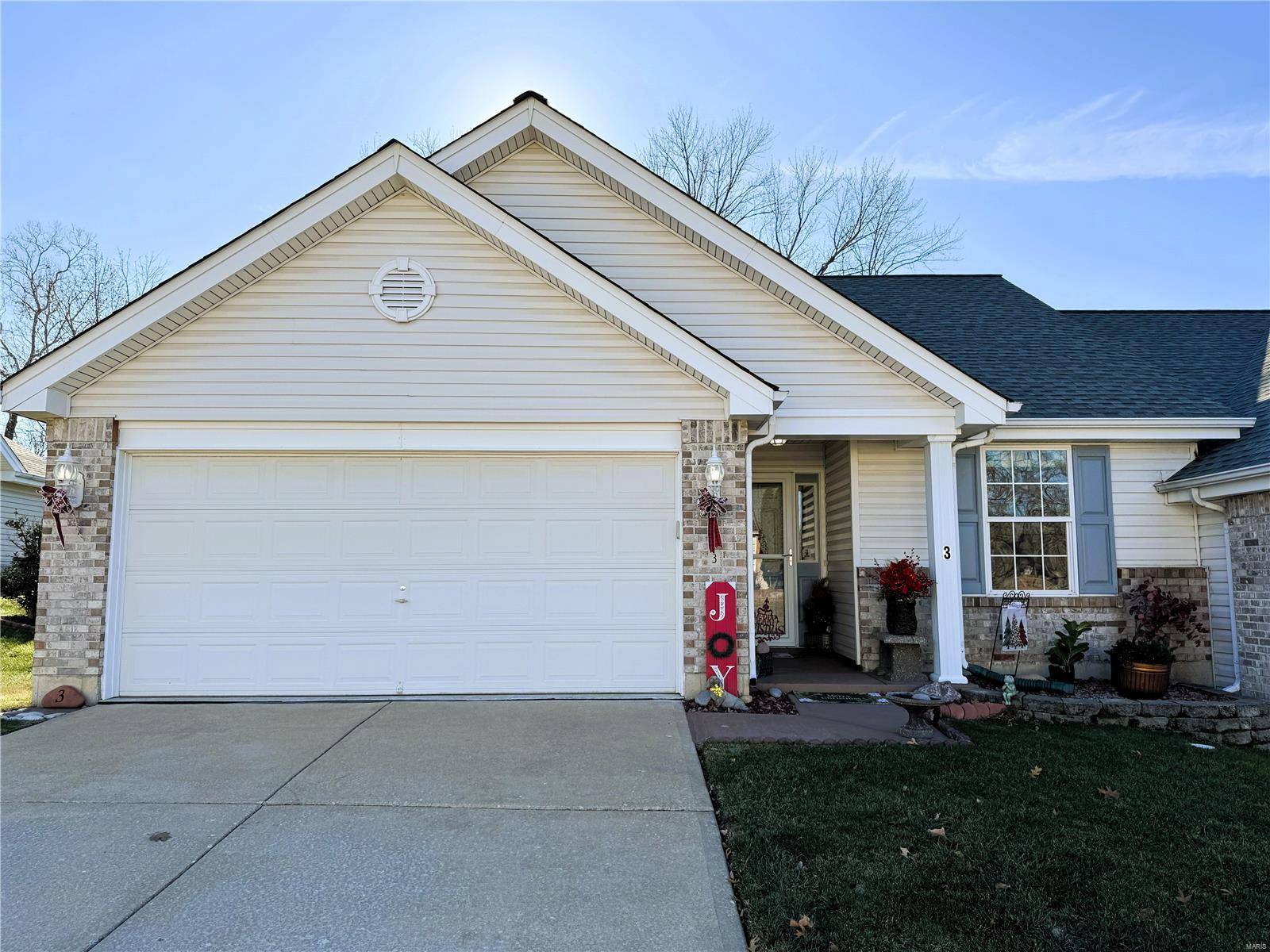 St Peters, MO 63376,3 Quiet Meadow CT