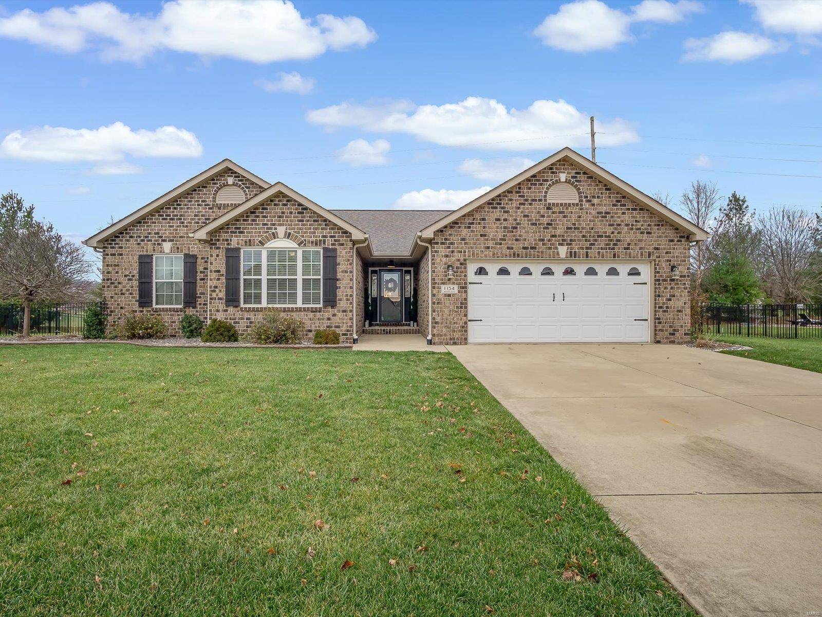 Columbia, IL 62236,1154 Marien DR