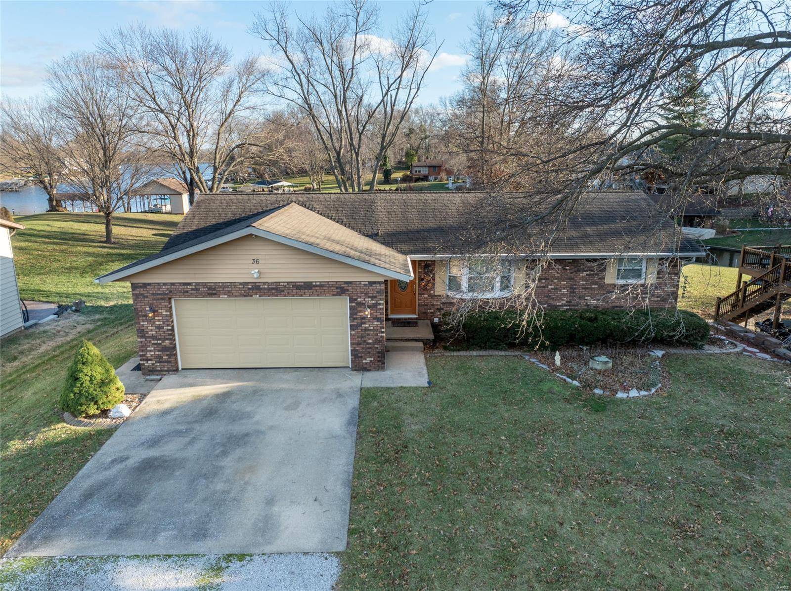 Edwardsville, IL 62025,36 Shore DR SW