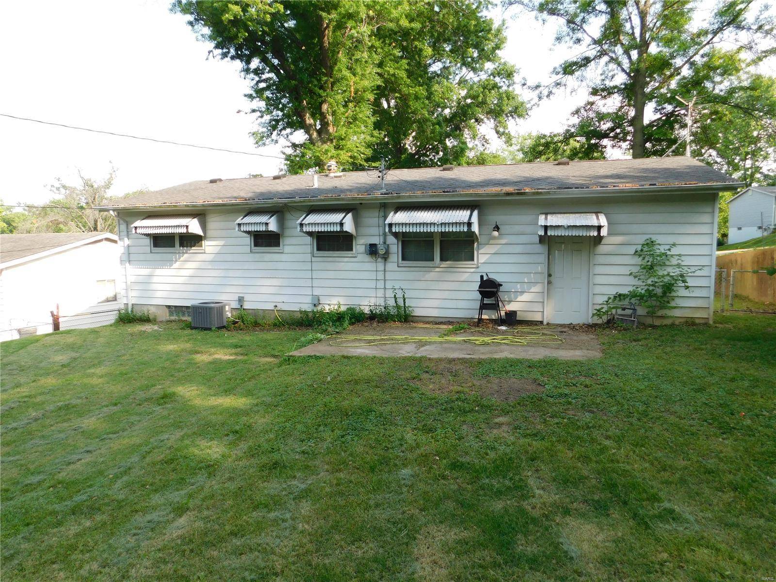 Hazelwood, MO 63042,5107 Ville Donna LN