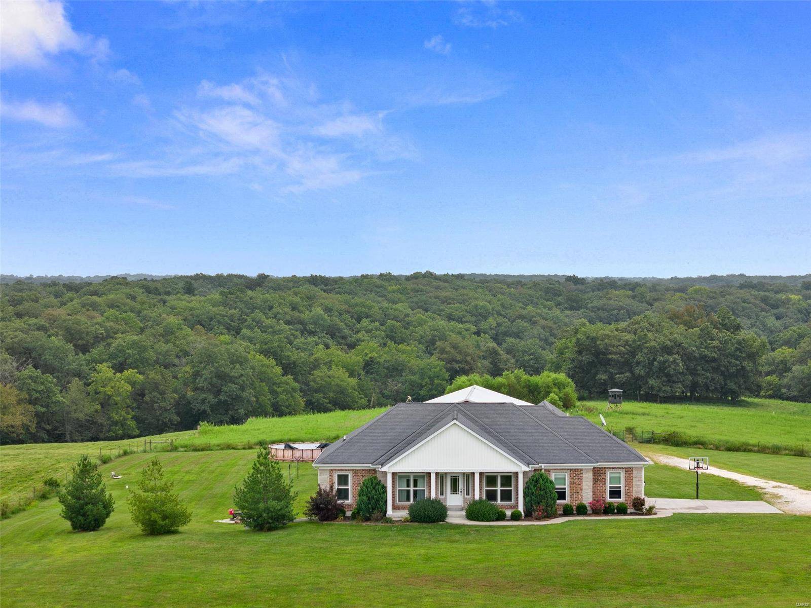 Bowling Green, MO 63334,14744 Highway Pp