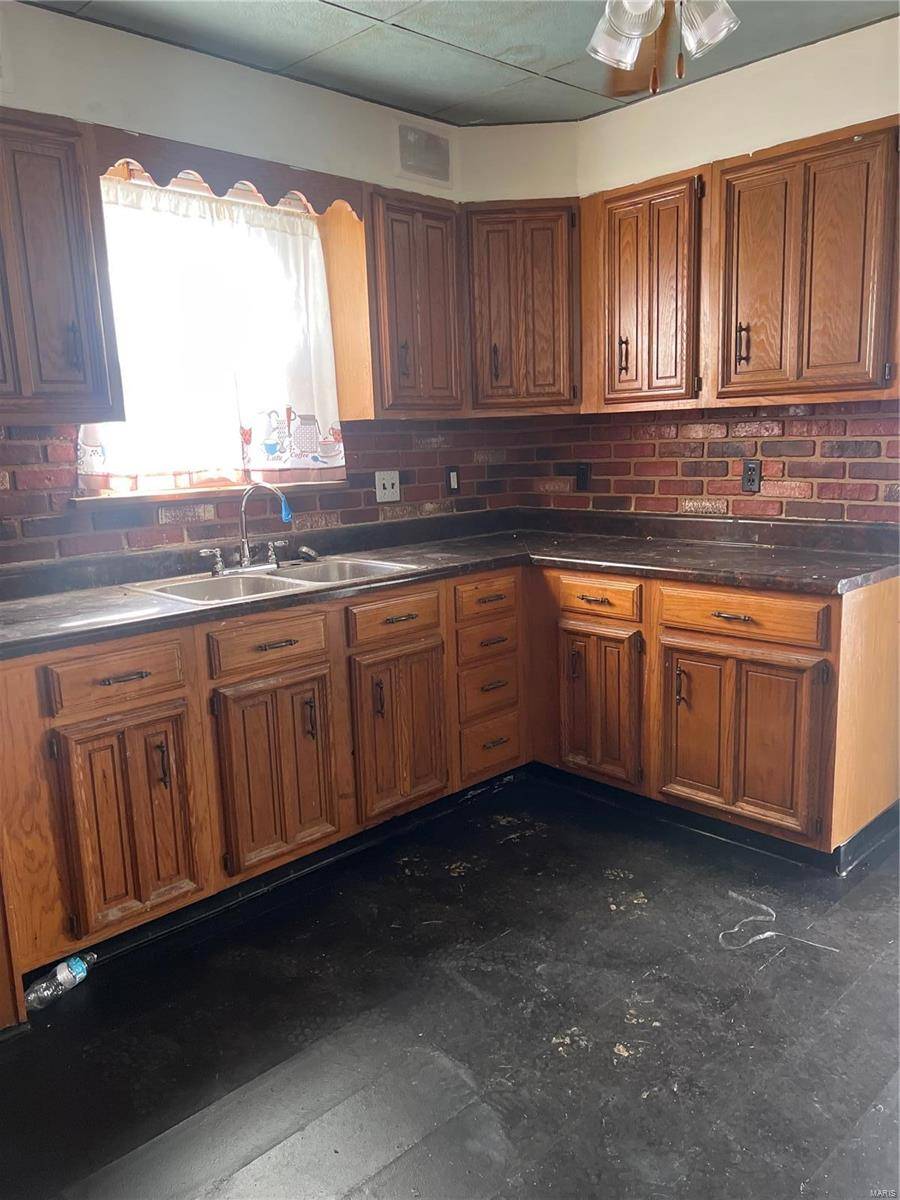 St Louis, MO 63135,701 Pemberton PL
