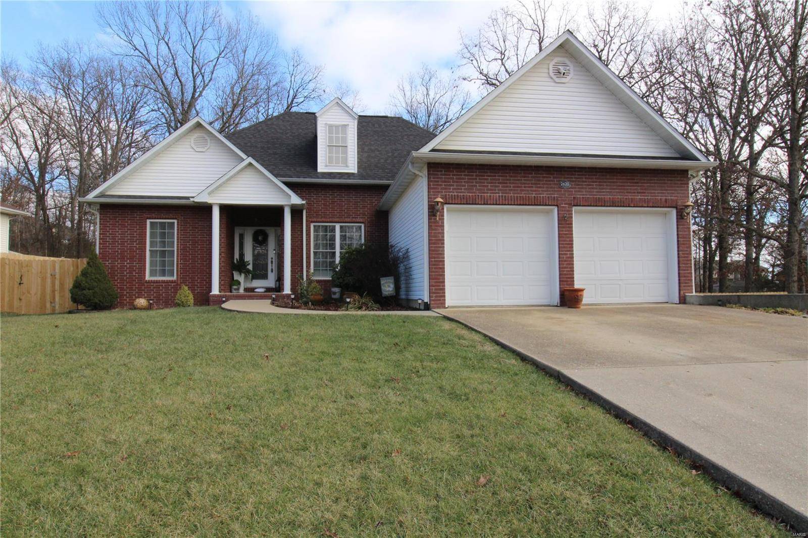 West Plains, MO 65775,2620 Lee Anna DR