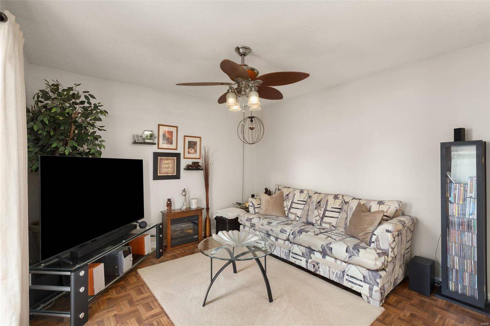 St Louis, MO 63136,2438 Forest Shadows DR