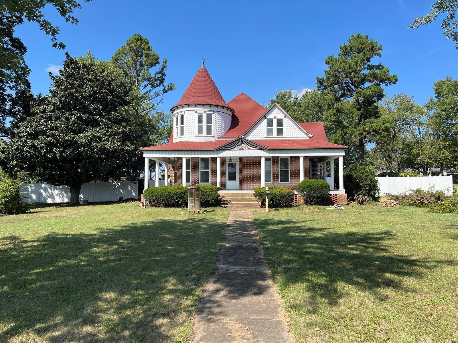 Fredericktown, MO 63645,610 W Main ST